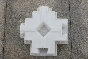 連鎖護(hù)坡磚塑料模具的簡介及用途